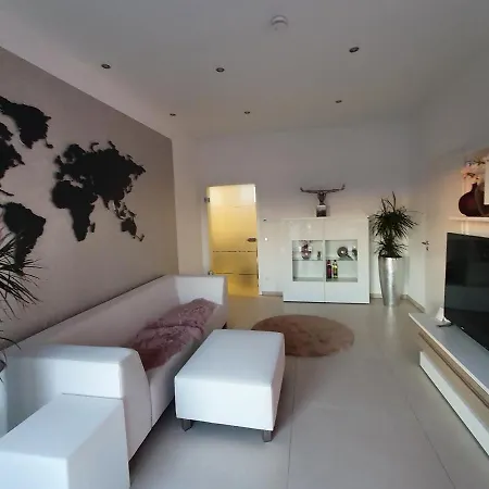 Phoenixsee - Mit Kueche, Bad Und Dachterrasse アパート *
