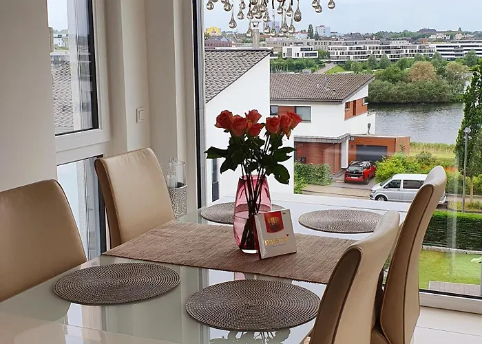 Phoenixsee - Mit Kueche, Bad Und Dachterrasse Lägenhet *